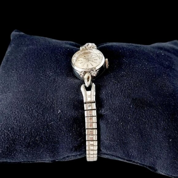 RARE Wittnauer Swiss 17 Jewels 10K Gold Filled Ladies Watch/4 Diamonds - Picture 3 of 9